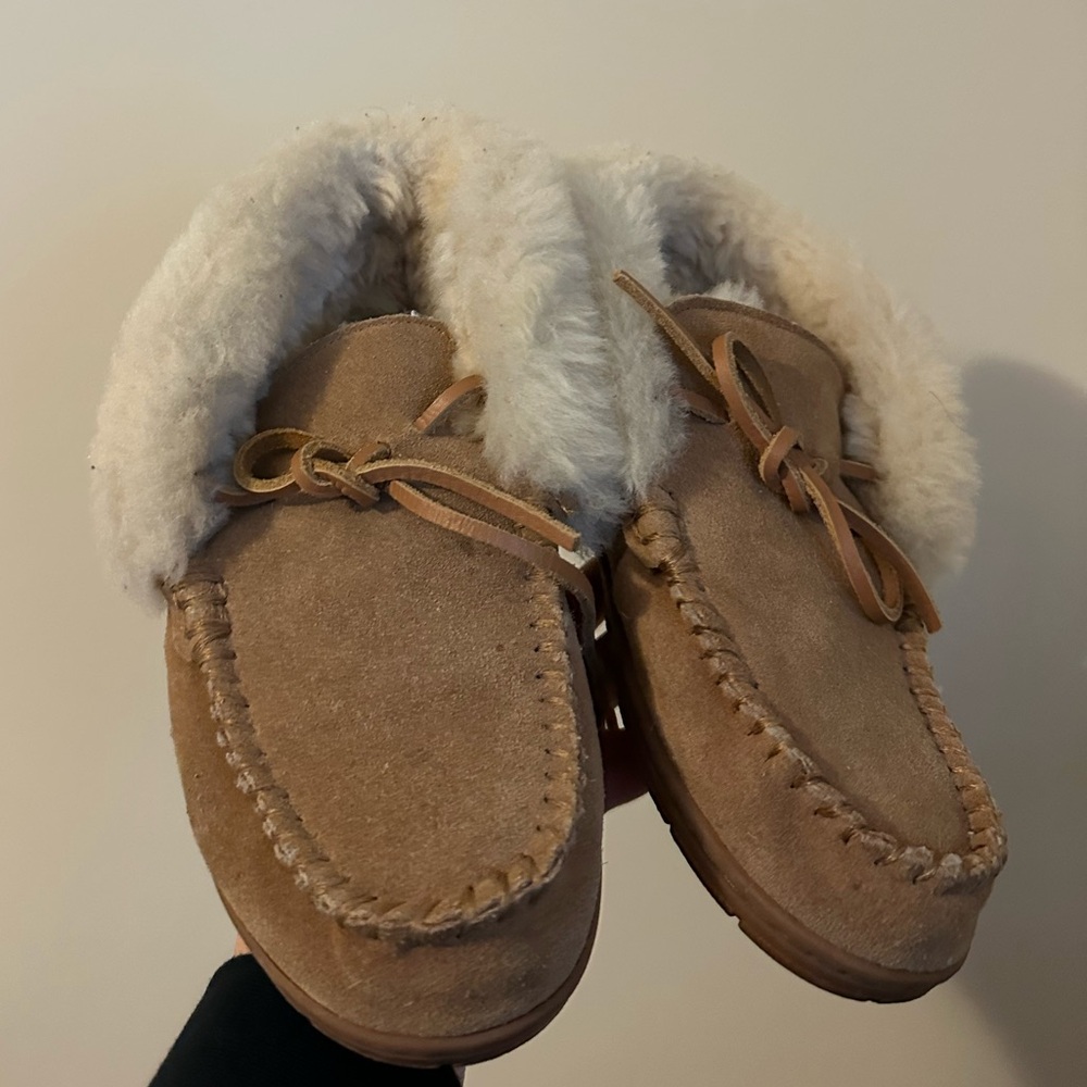 Lands end fur lined moccasin booties